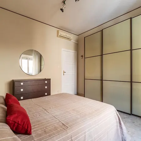 Apartment Piazza Zama Huge Rome
